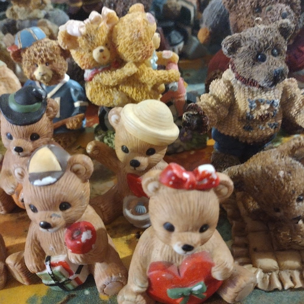 BEAR COLLECTION